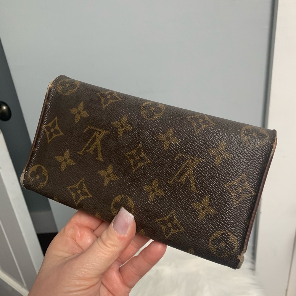 🏷️Clearance 1997 authentic Louis Vuitton International wallet - junk - Picture 5 of 17